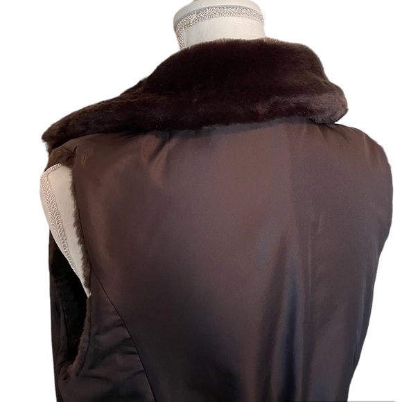 Liz Claiborne Chocolate Brown Reversible Zip-Up Faux Fur Women’s Vest Medium - Picture 11 of 14